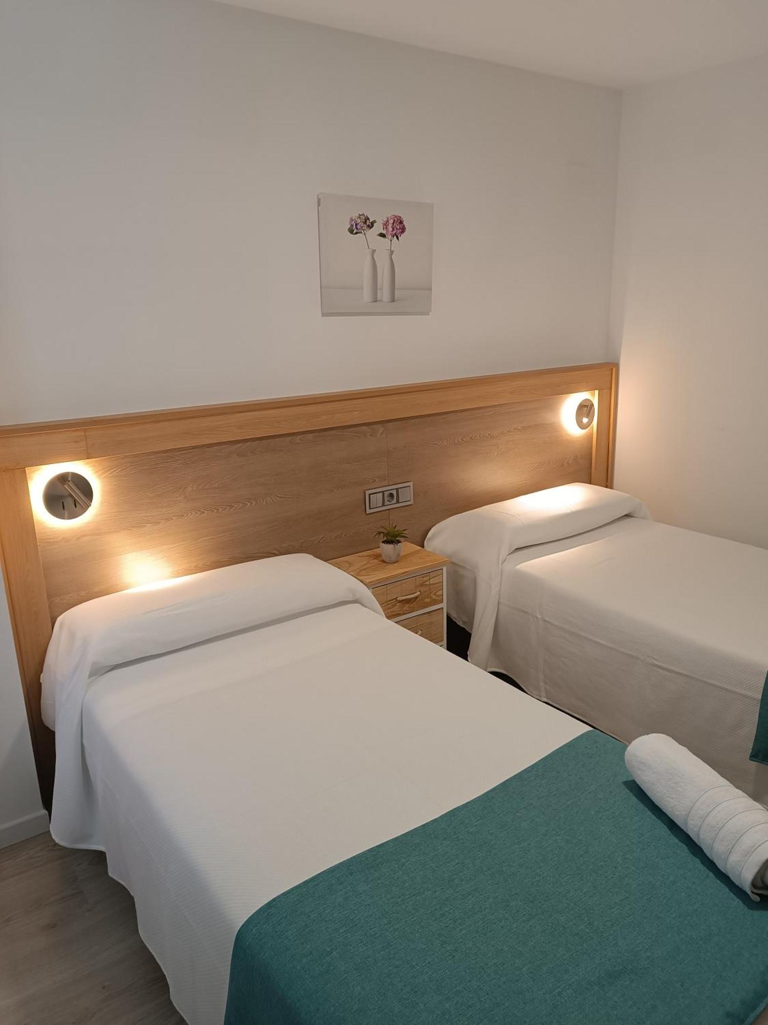 Apartamentos Turisticos Avila Puerta De San Isidro 1-4 Εξωτερικό φωτογραφία